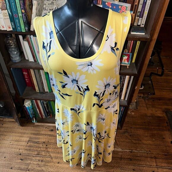 Lularoe yellow floral Charlotte 3x swing tank dress - Picture 1 of 4